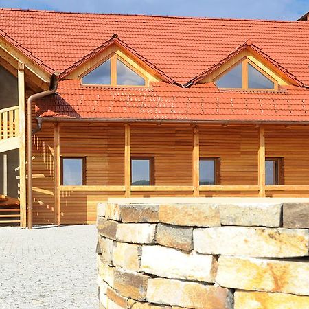 Ranc Milovice Hotel Milovice  ภายนอก รูปภาพ